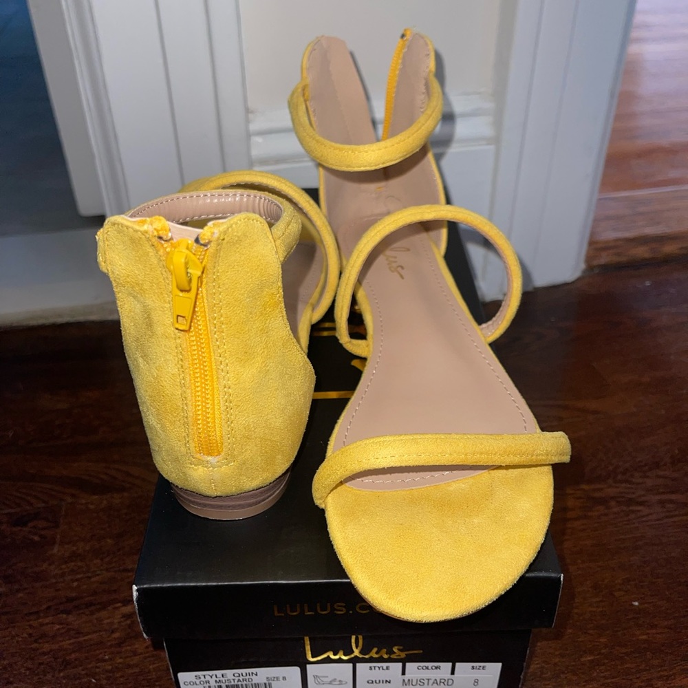 Lulu’s women’s sandals (flats) brand new with box - color yellow - size 8